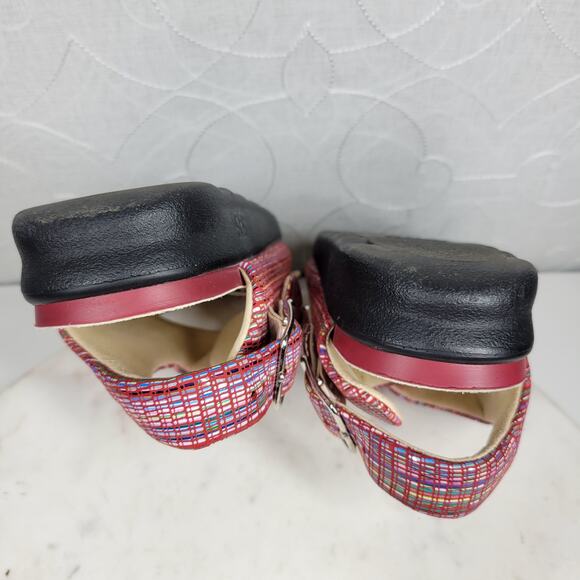 SAS Relaxed Rainbow Sandals Womens 7 Red Leather Open Toe Casual Slingback Strap - Picture 12 of 16